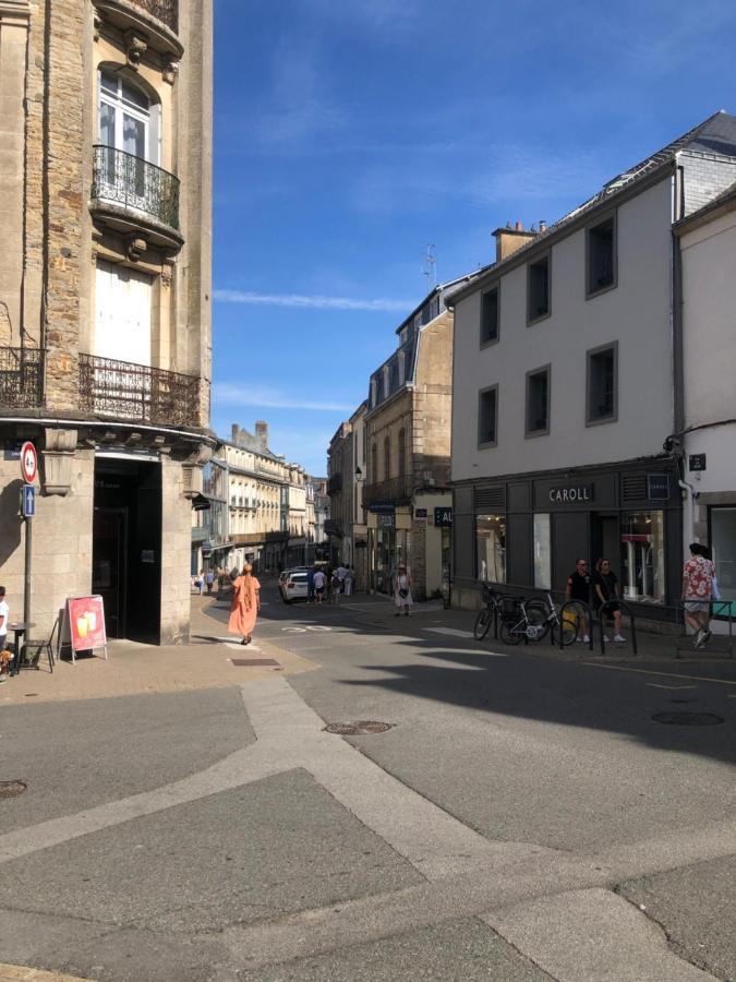 Au Coeur De Vannes - Vue Sur Les Remparts - 2 Ch Экстерьер фото